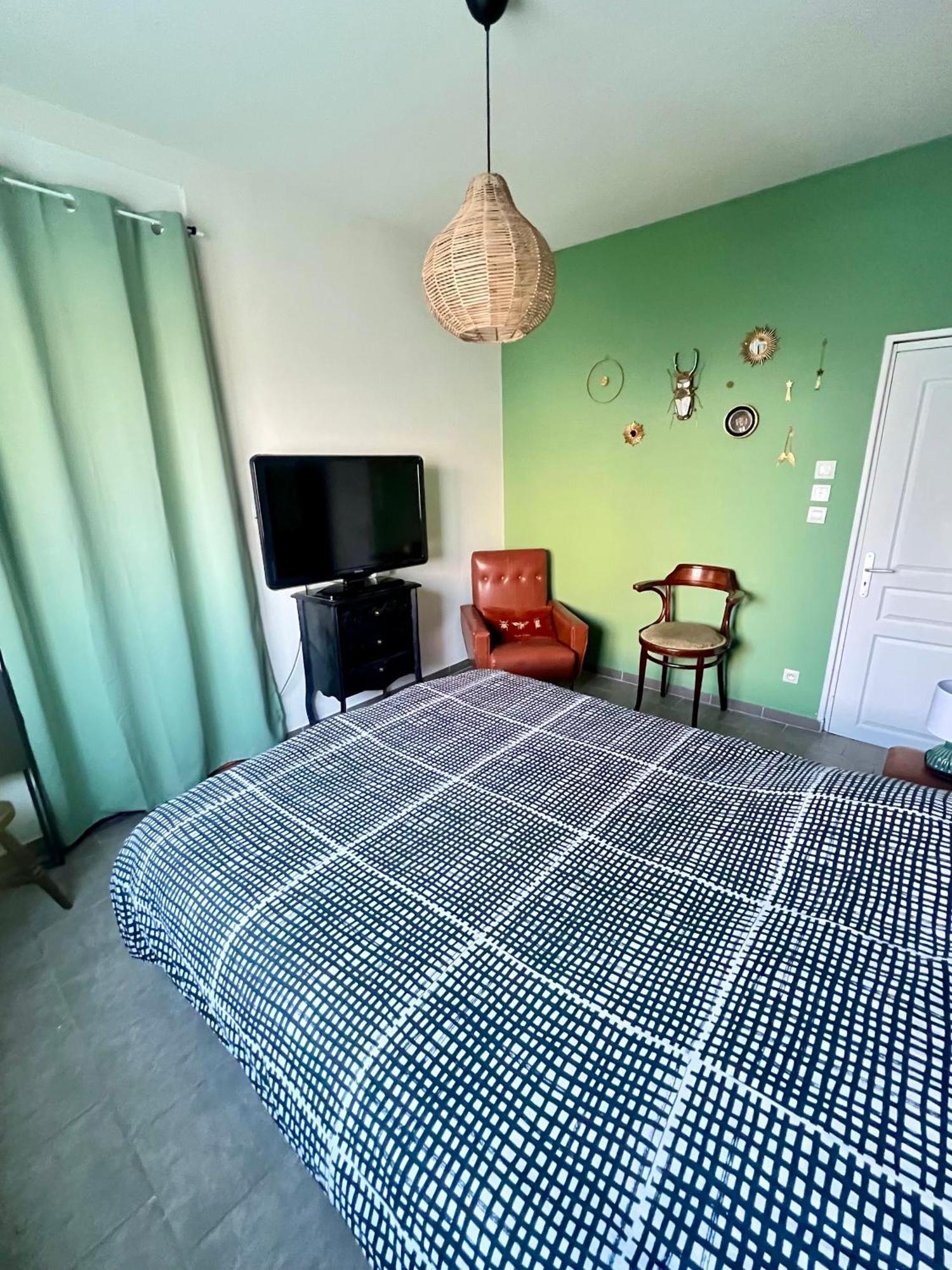 Le Vintage - Entier Homestay *